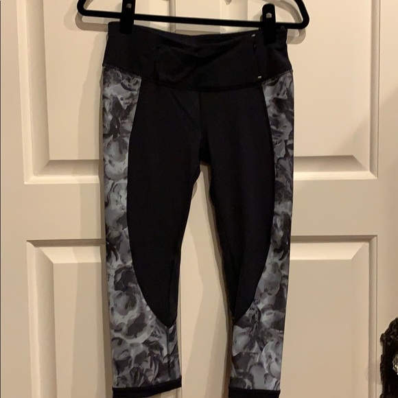 THREE-PIECES, CALIA by Carrie Underwood - Picture 2 of 7